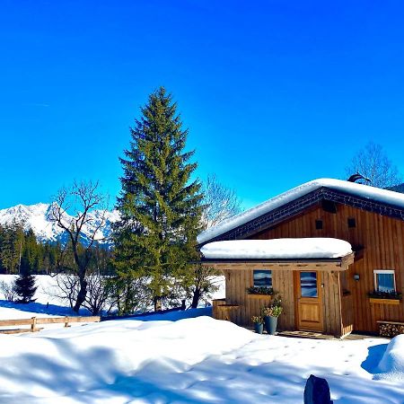Die Laerchen-Lodge Maishofen Exteriör bild