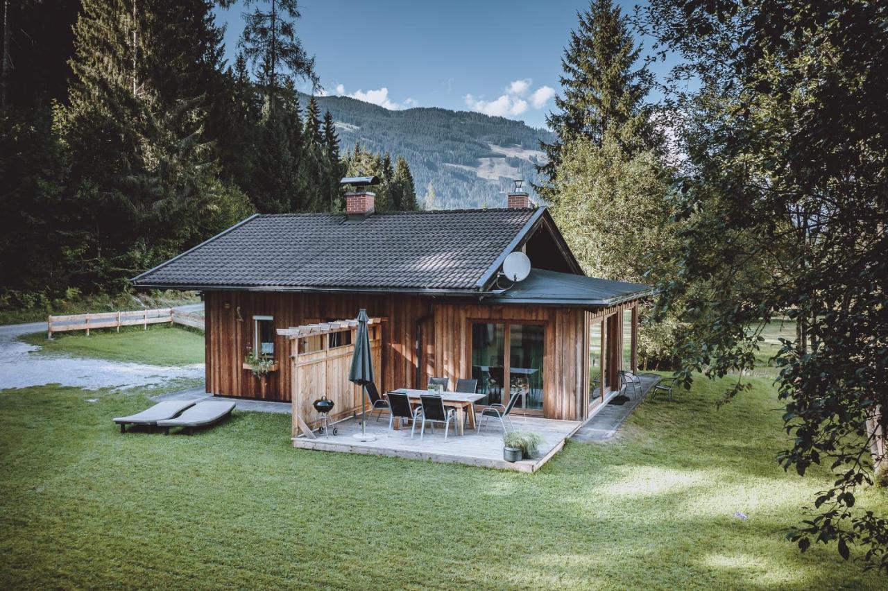 Die Laerchen-Lodge Maishofen Exteriör bild
